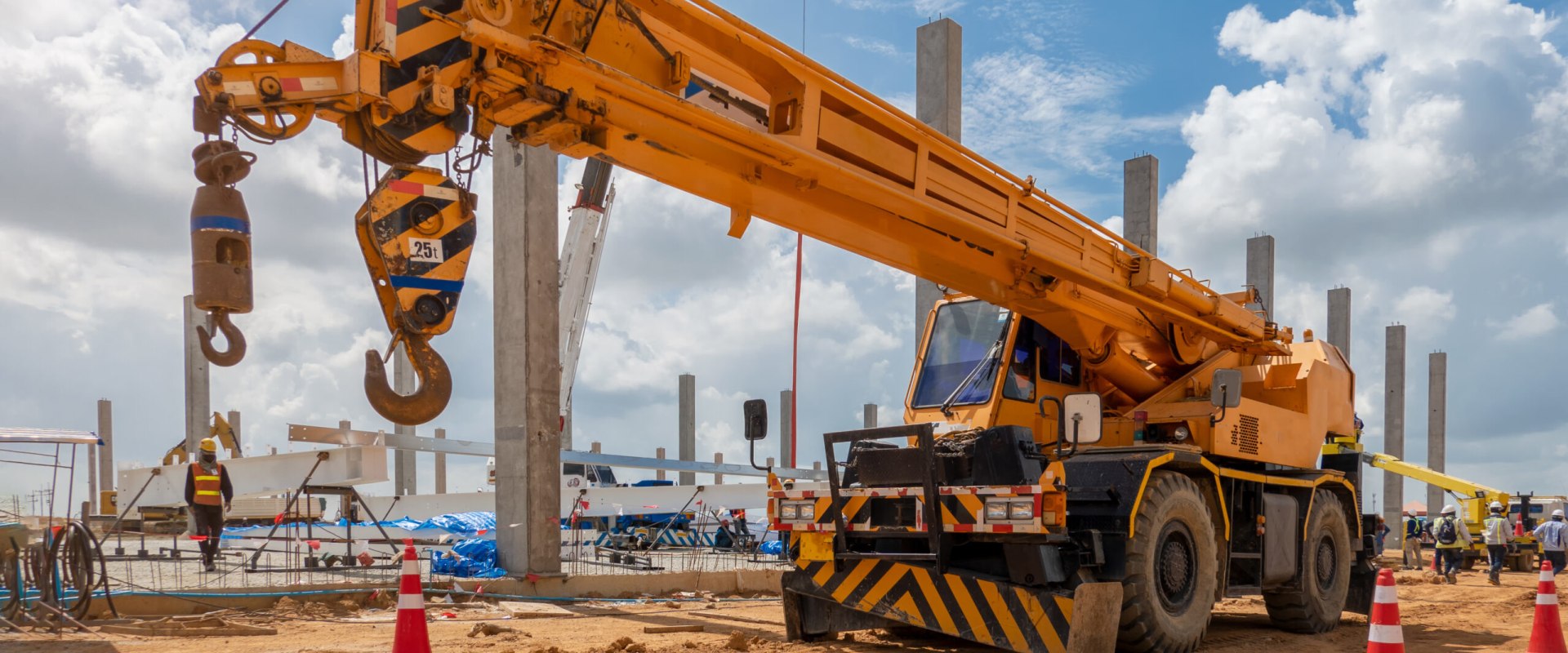 Understanding Crane Lifting Capacities in Rental Services