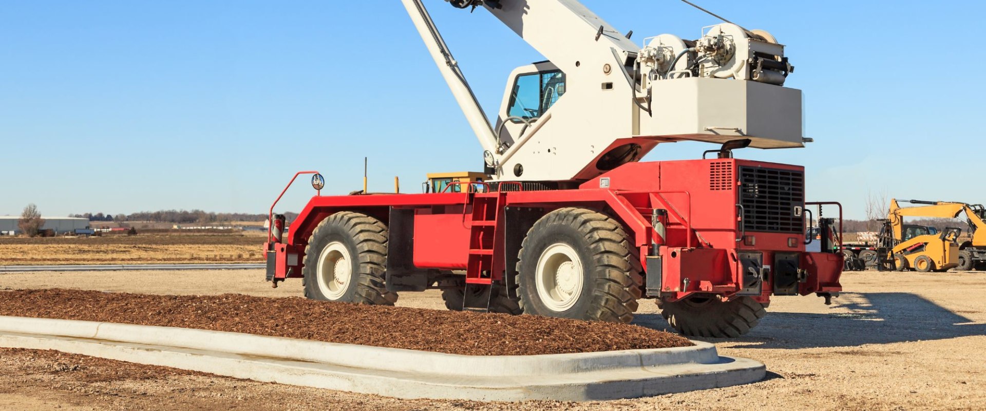 Understanding the Limitations of Crane Rental Services: Distance and Availability